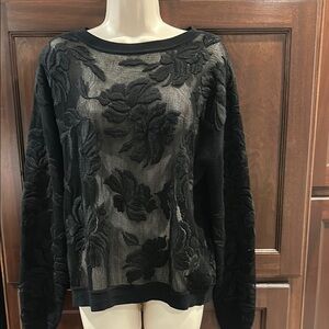 BAILEY44 Elegant Black Floral top/ Sweater mesh size M
